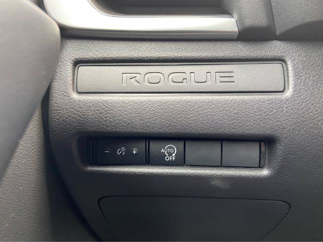 Used 2025 Nissan Rogue S FWD image 24
