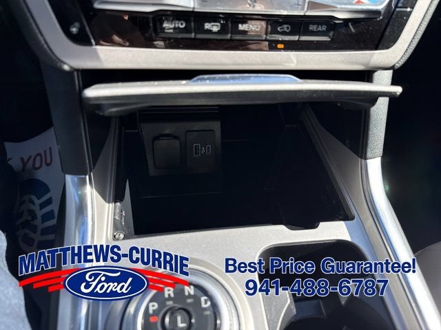 Certified 2022 Ford Explorer XLT w/ Equipment Group 202A RWD image 22