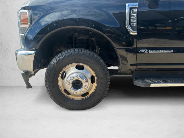 Certified 2021 Ford F350 Lariat w/ Lariat Ultimate Package AWD/4WD image 28