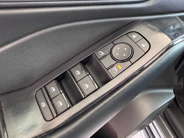 Used 2024 Nissan Rogue S AWD/4WD image 10