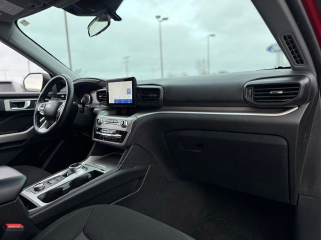 Certified 2023 Ford Explorer XLT image 29