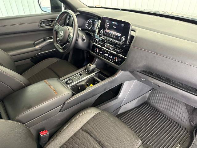 Used 2025 Nissan Pathfinder Rock Creek AWD/4WD image 17