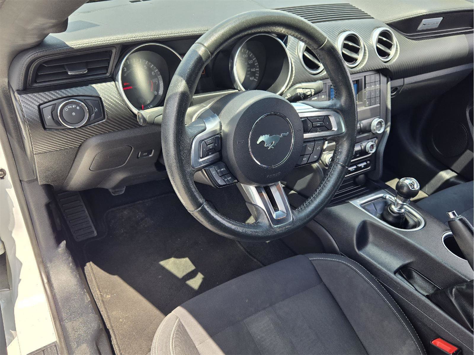 Certified 2019 Ford Mustang Coupe RWD image 25