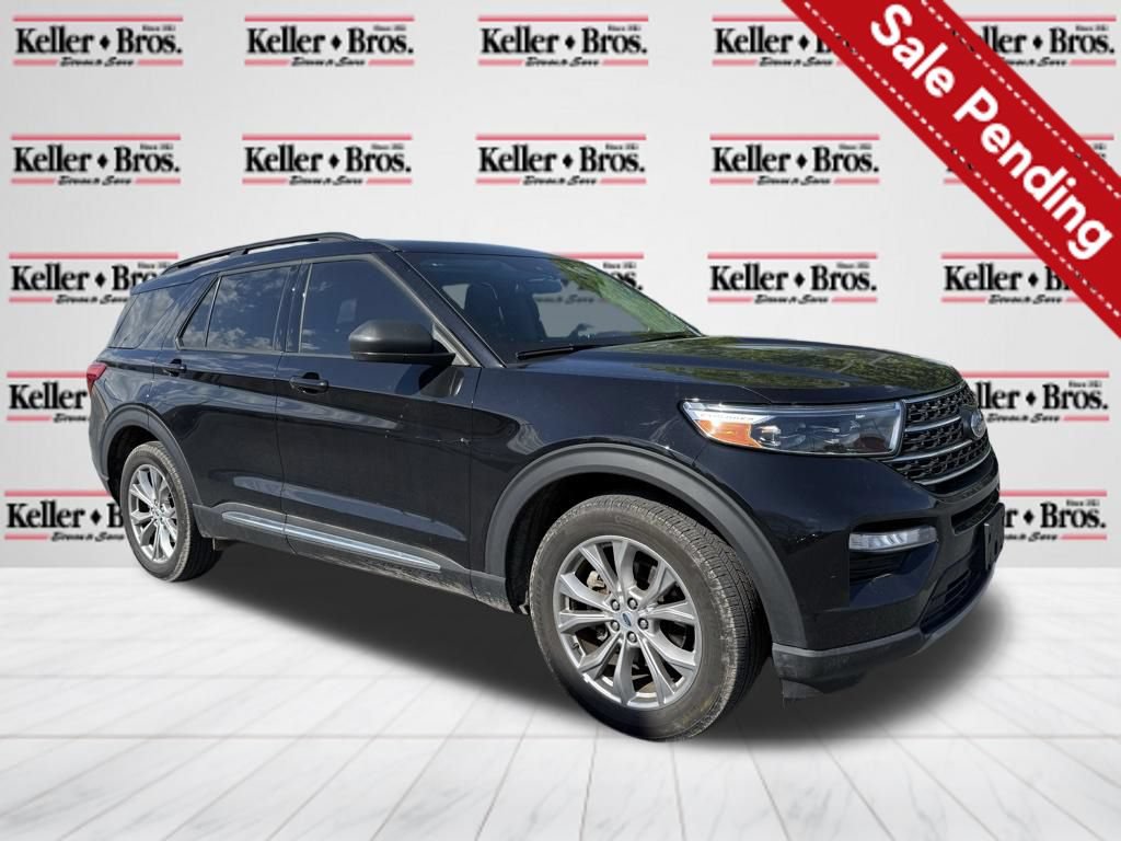 Certified 2023 Ford Explorer XLT w/ Equipment Group 202A AWD/4WD image 1