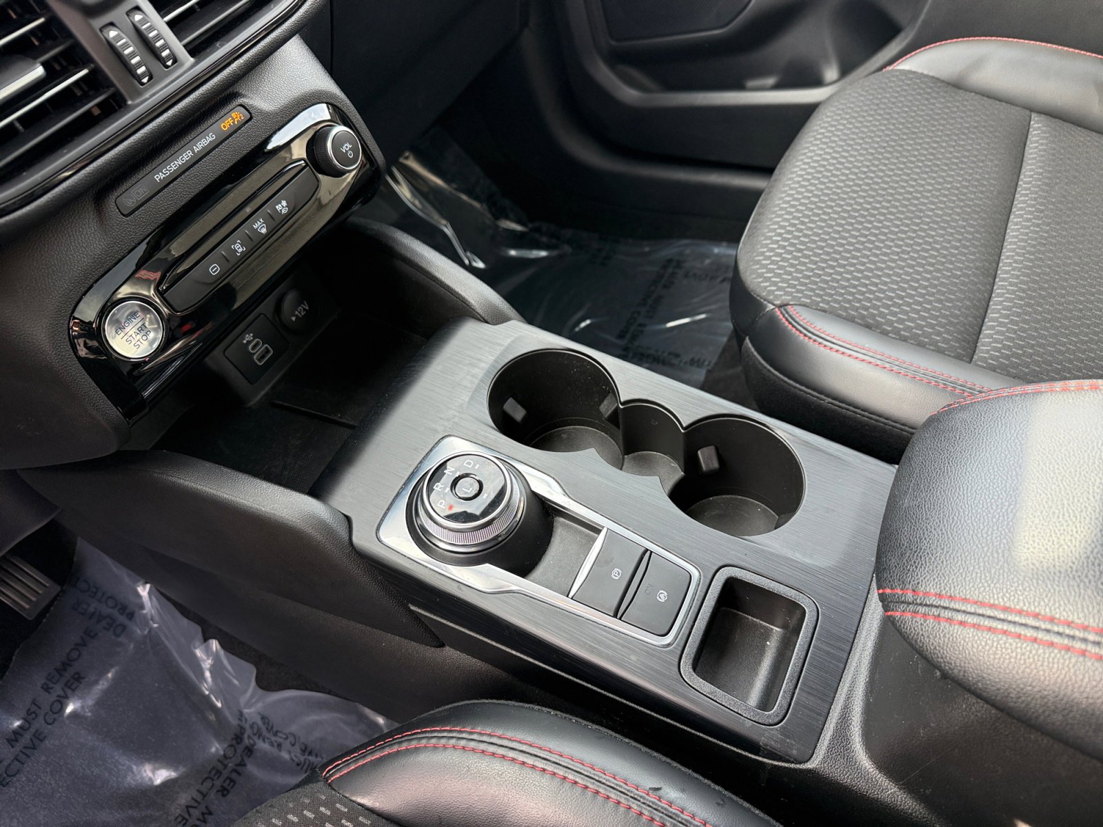 Certified 2025 Ford Escape ST-Line w/ Equipment Group 301A image 13