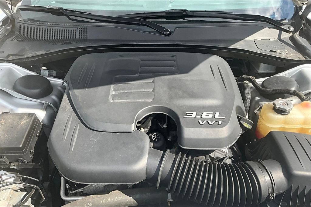 Used 2020 Chrysler 300 S AWD/4WD image 26