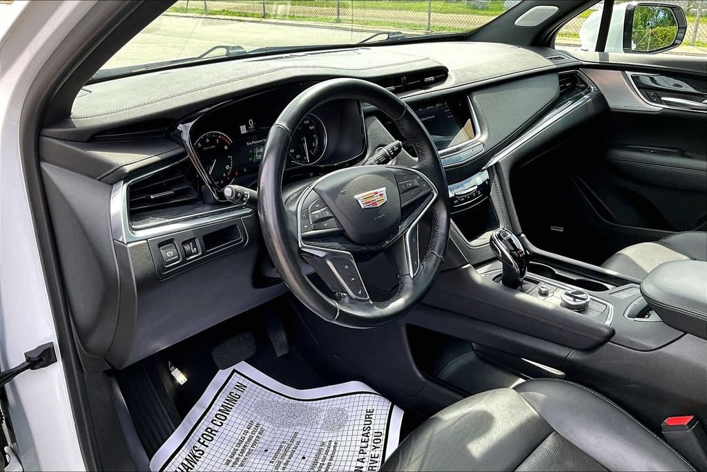 Used 2023 Cadillac XT5 Premium Luxury w/ LPO, Floor Liner Package AWD/4WD image 13