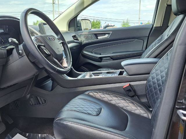 Certified 2024 Ford Edge Titanium AWD/4WD image 11