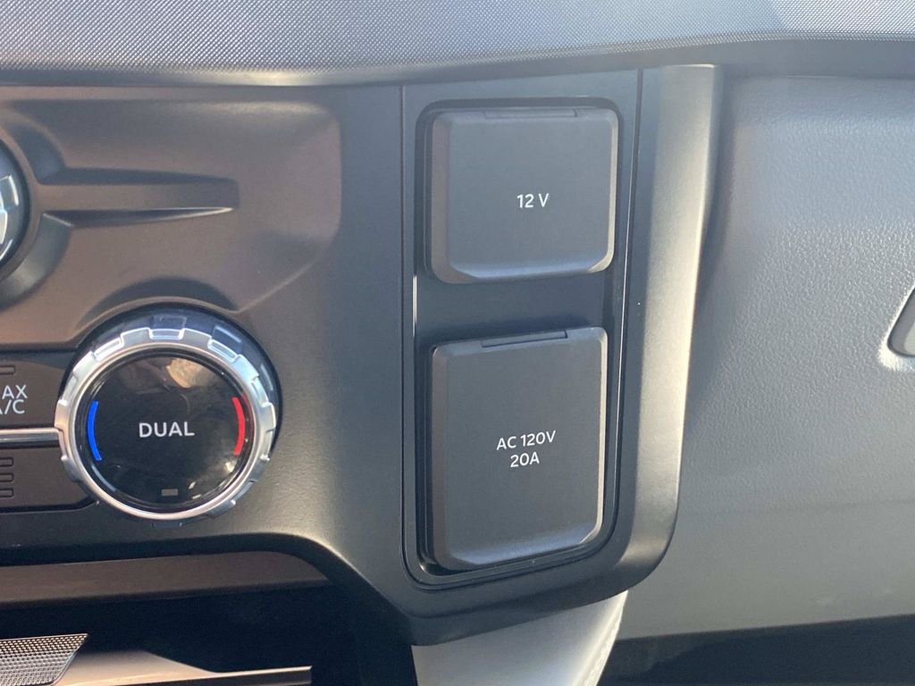 Certified 2024 Ford F250 Limited w/ FX4 Off-Road Package AWD/4WD image 32