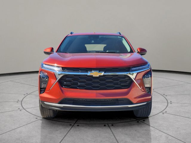 Used 2024 Chevrolet Trax LT w/ Driver Confidence Package FWD image 14
