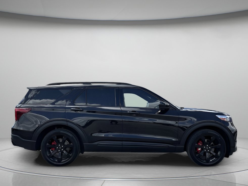 Certified 2022 Ford Explorer ST w/ ST Street Pack RWD image 2