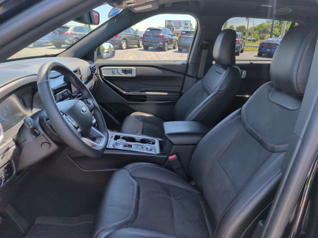 Certified 2023 Ford Explorer ST w/ Equipment Group 401A AWD/4WD image 4