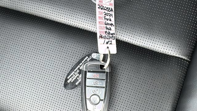 Certified 2024 Ford Escape Platinum image 30