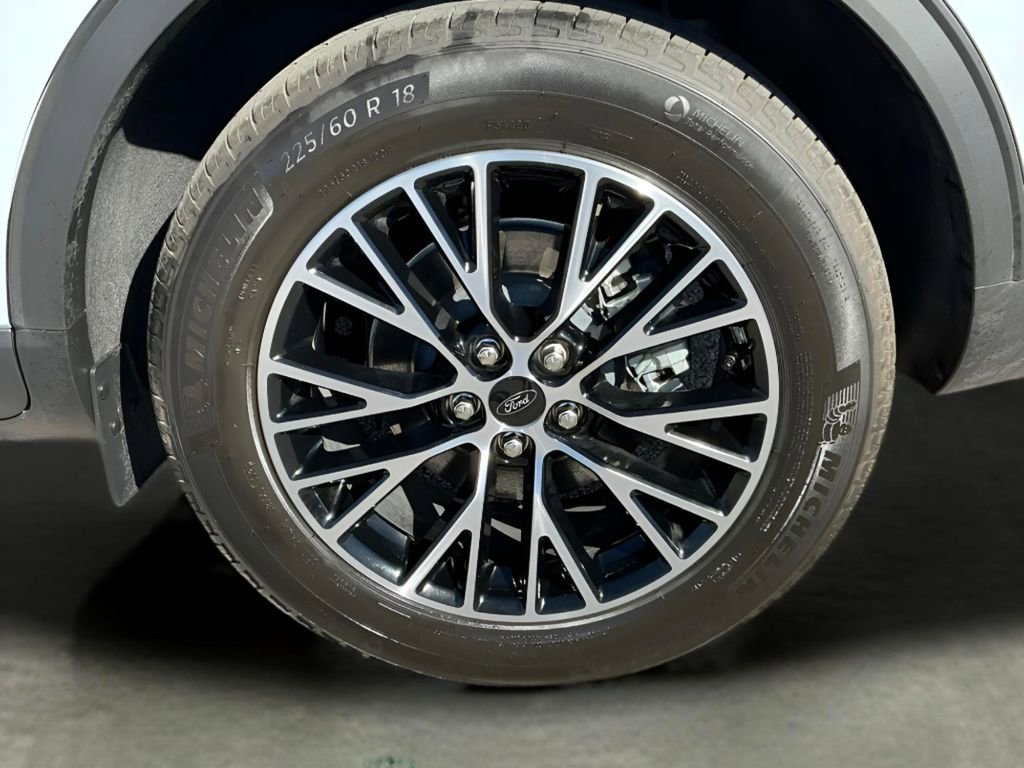 Certified 2026 Ford Escape Base image 20