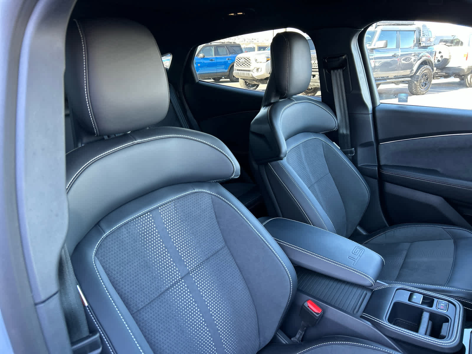 Certified 2025 Ford Mustang Mach-E GT image 18