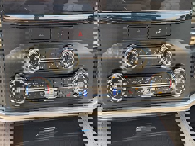 Certified 2023 Ford Expedition XLT image 27