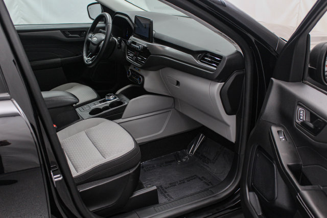 Certified 2023 Ford Escape Active AWD/4WD image 15