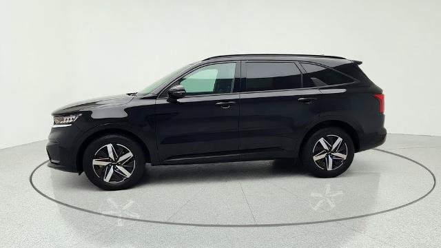 Used 2022 Kia Sorento S FWD image 4