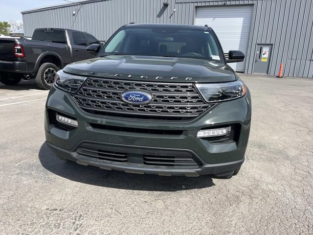 Certified 2024 Ford Explorer XLT w/ Equipment Group 202A image 8