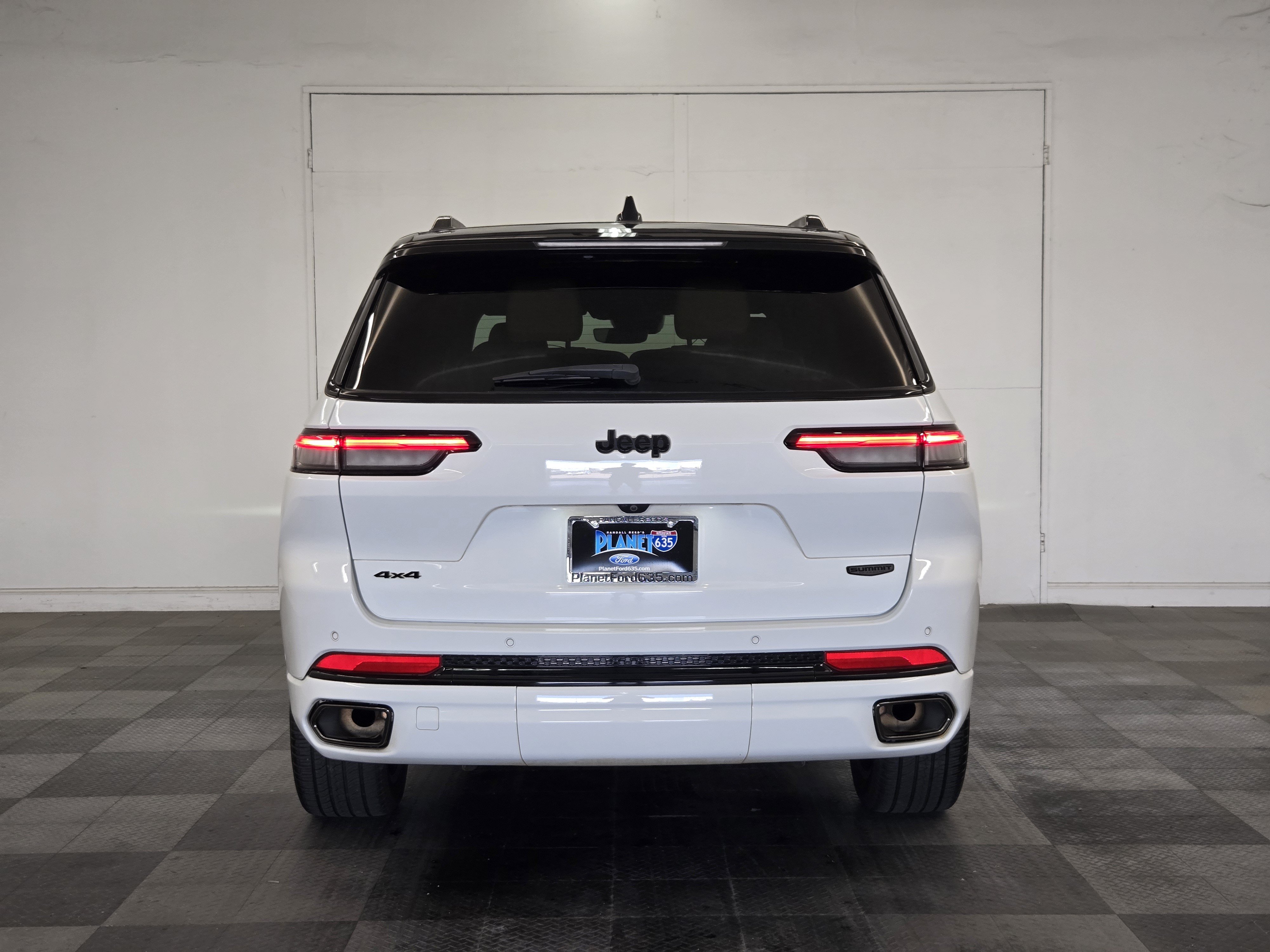 Used 2025 Jeep Grand Cherokee L Summit w/ Obsidian Package AWD/4WD image 6