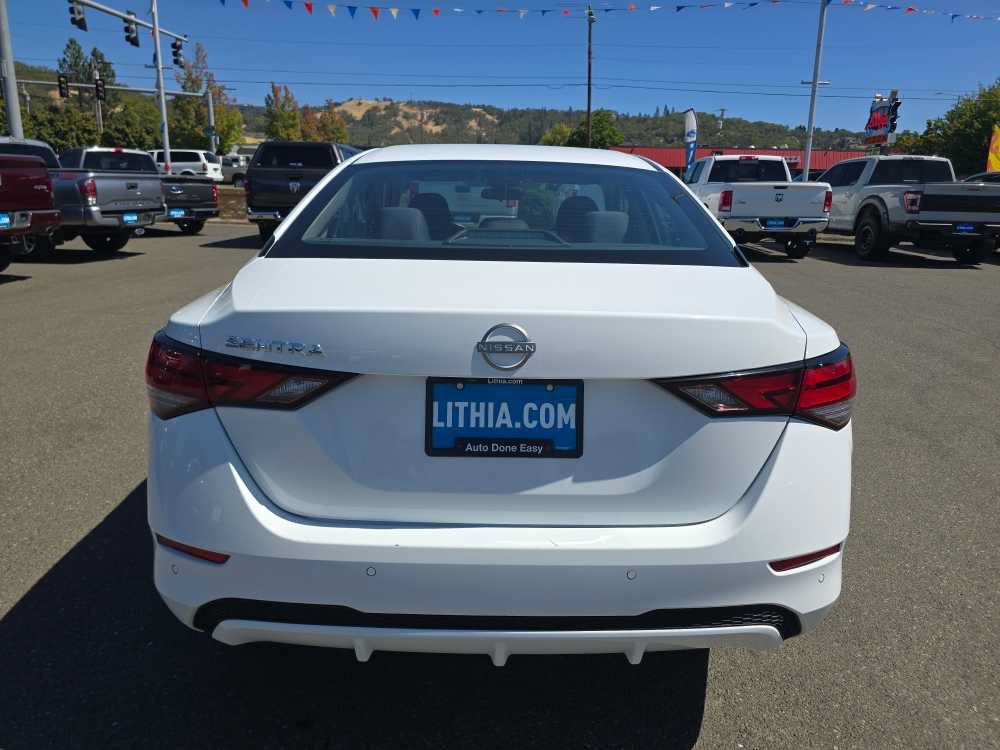 Used 2024 Nissan Sentra SV FWD image 4