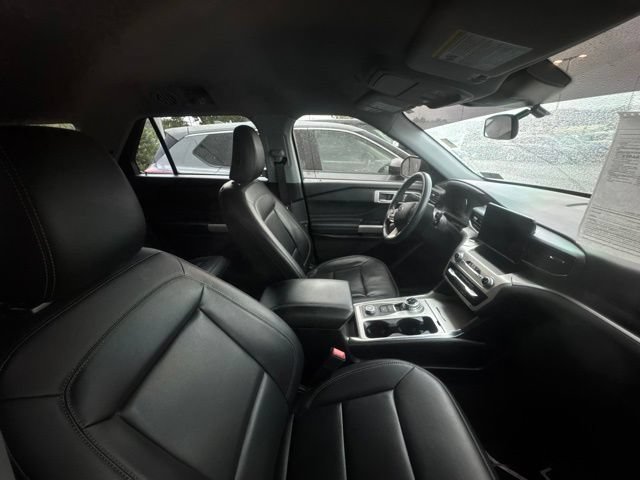 Certified 2022 Ford Explorer XLT w/ Equipment Group 202A AWD/4WD image 27