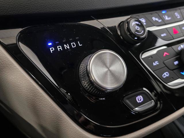 Used 2018 Chrysler Pacifica Touring-L Plus w/ Advanced Safetytec Group FWD image 39