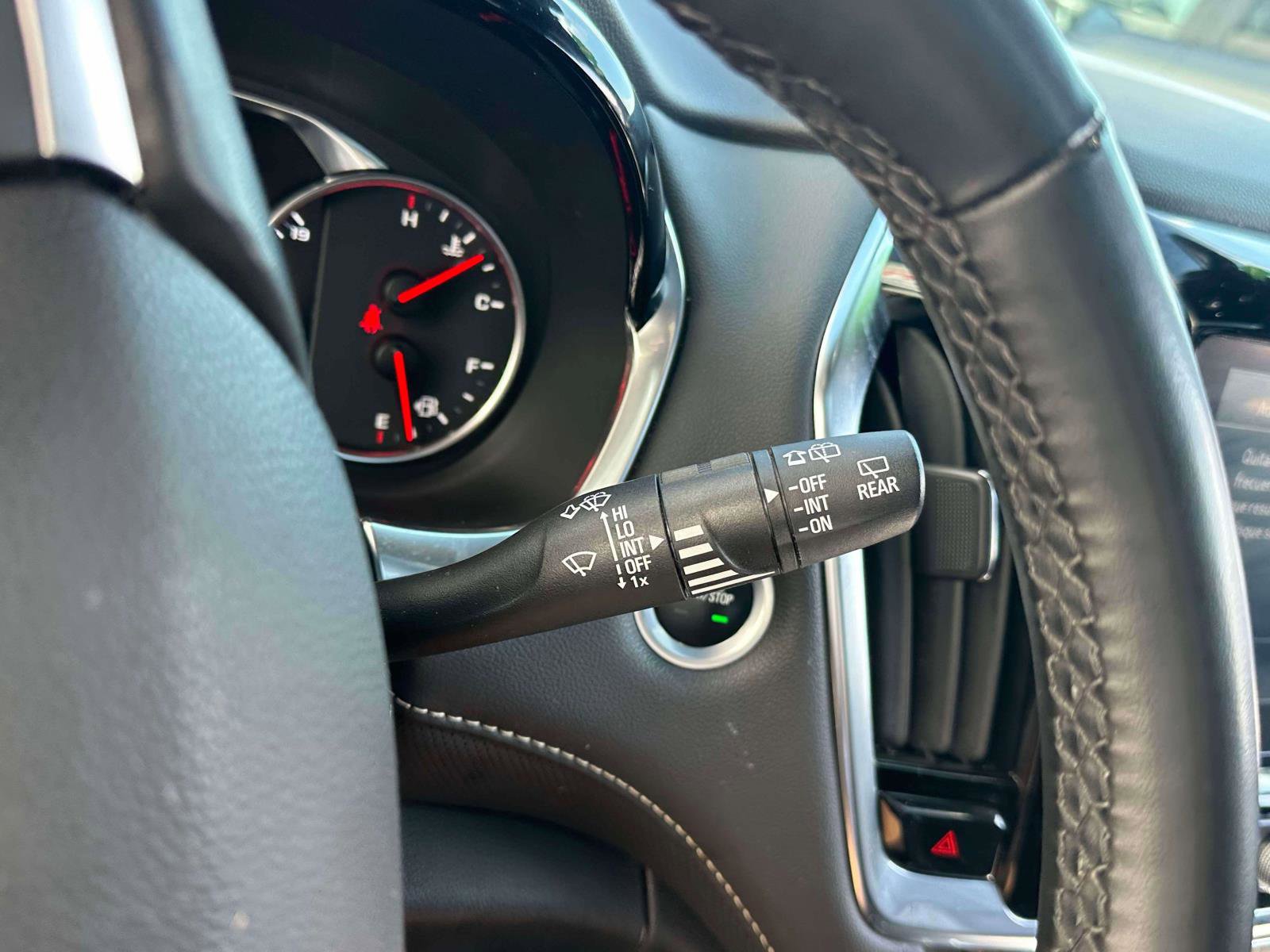 Used 2023 Chevrolet Traverse Premier w/ Redline Edition image 25