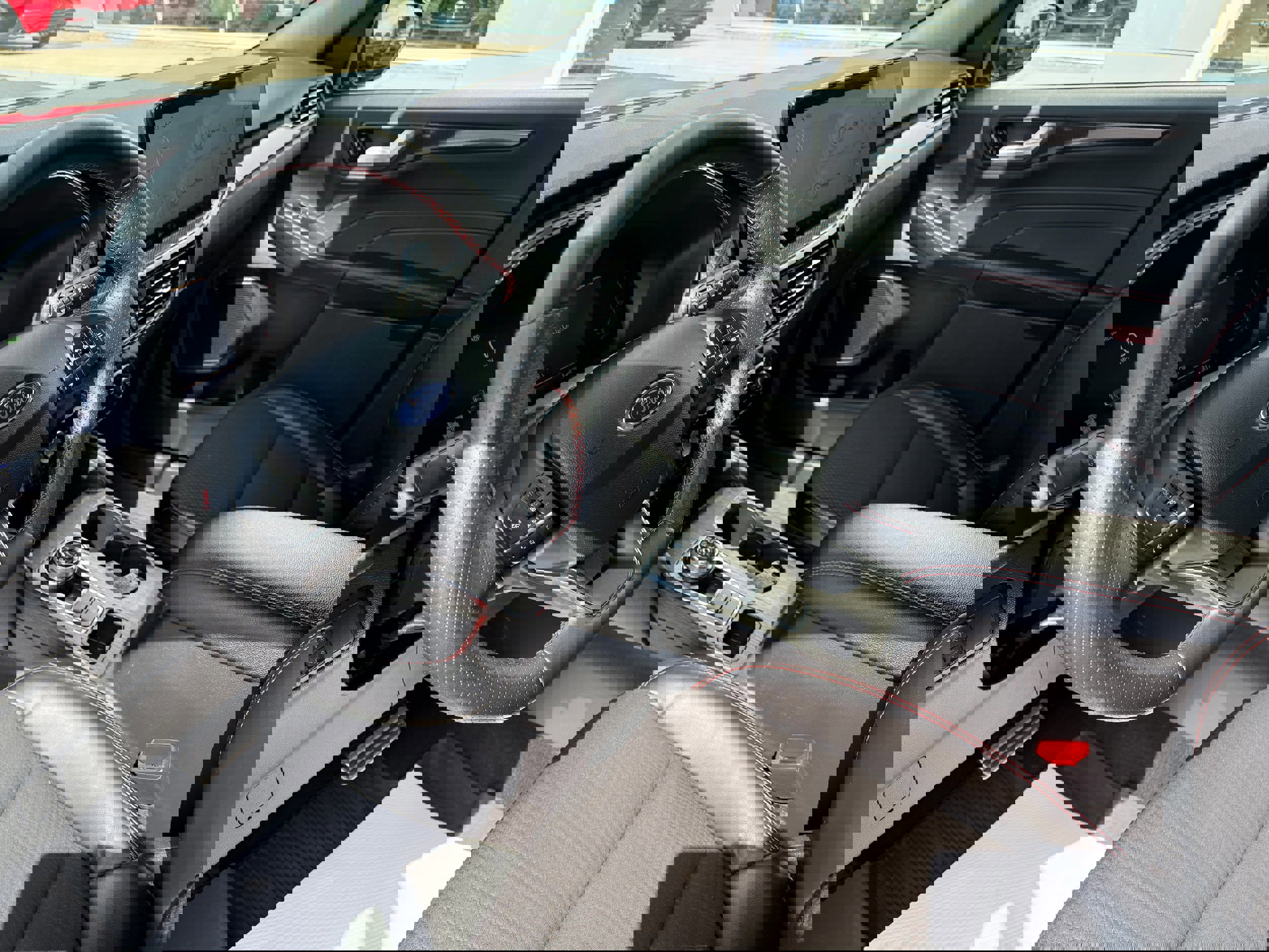 Certified 2024 Ford Escape ST-Line Select w/ Tech Pack #1 image 14