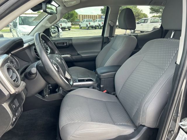 Used 2022 Toyota Tacoma SR5 RWD image 27