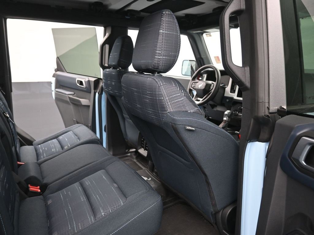 Certified 2025 Ford Bronco Heritage Edition image 21