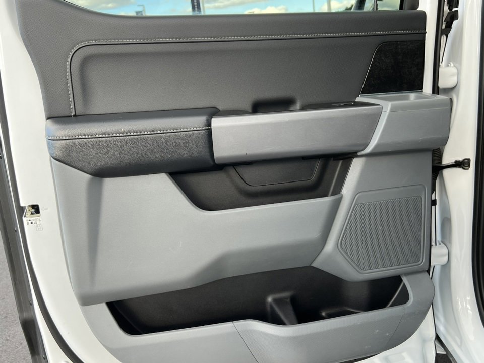 Certified 2022 Ford F150 XLT w/ Equipment Group 301A Mid image 43