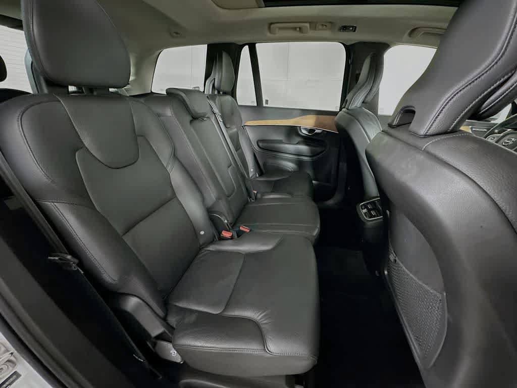 Used 2022 Volvo XC90 T6 Momentum w/ Protection Package Premier AWD/4WD image 32