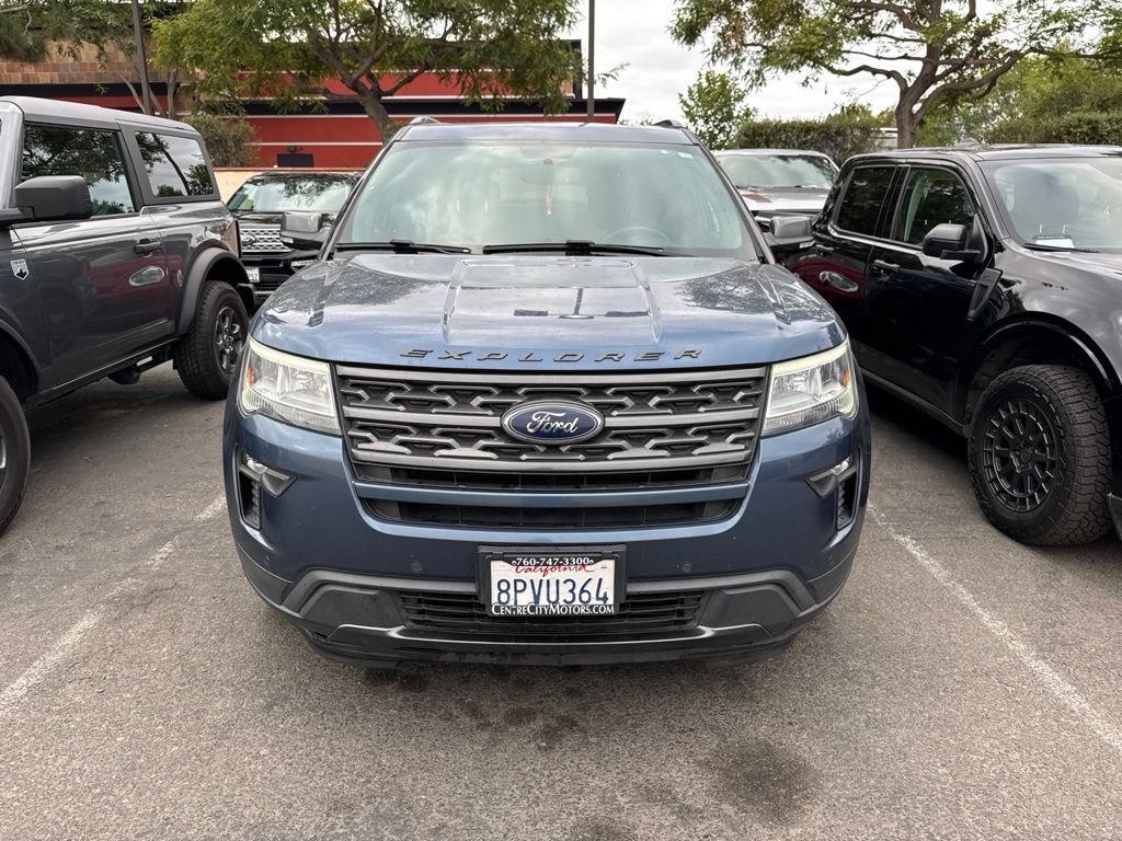 Certified 2018 Ford Explorer XLT w/ Equipment Group 202A FWD image 17
