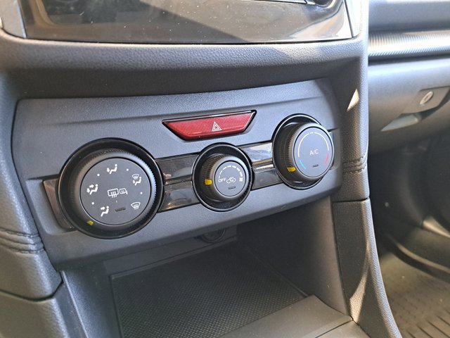 Used 2018 Subaru Crosstrek 2.0i Premium image 13