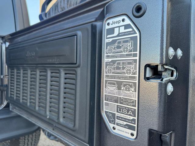 Used 2025 Jeep Wrangler Unlimited Sport AWD/4WD image 19