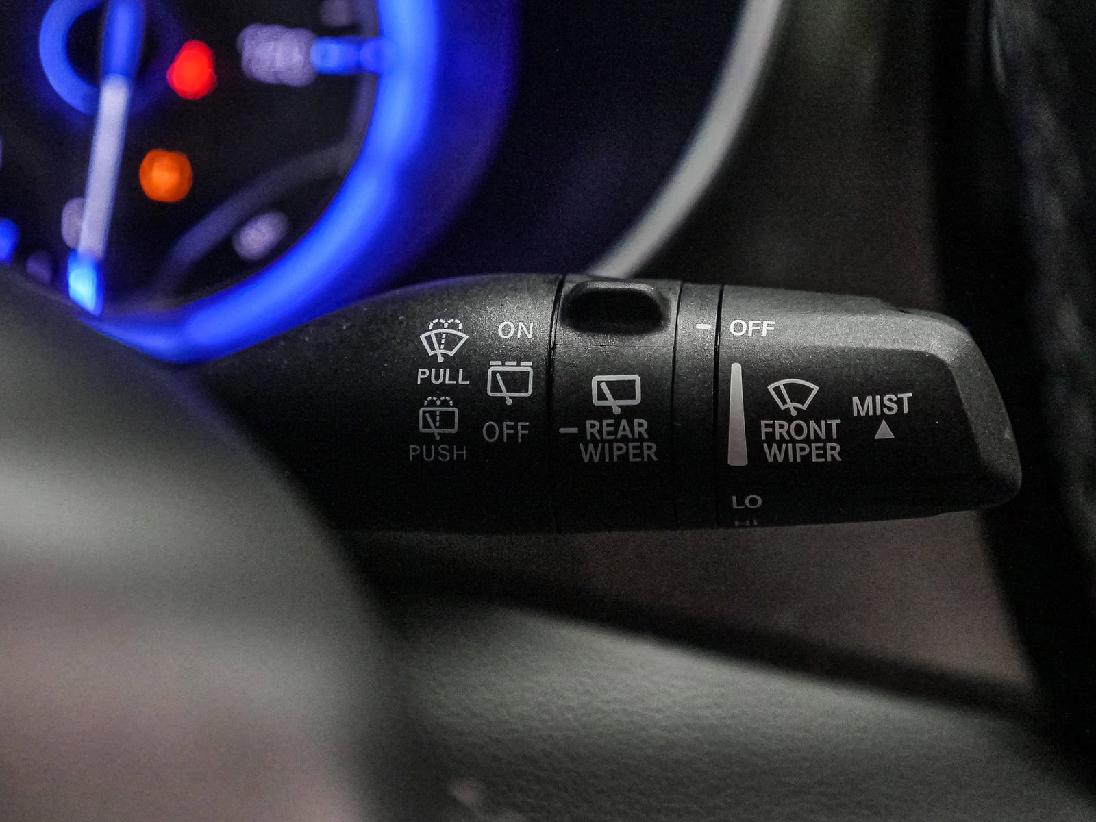 Used 2024 Chrysler Pacifica Touring-L image 38