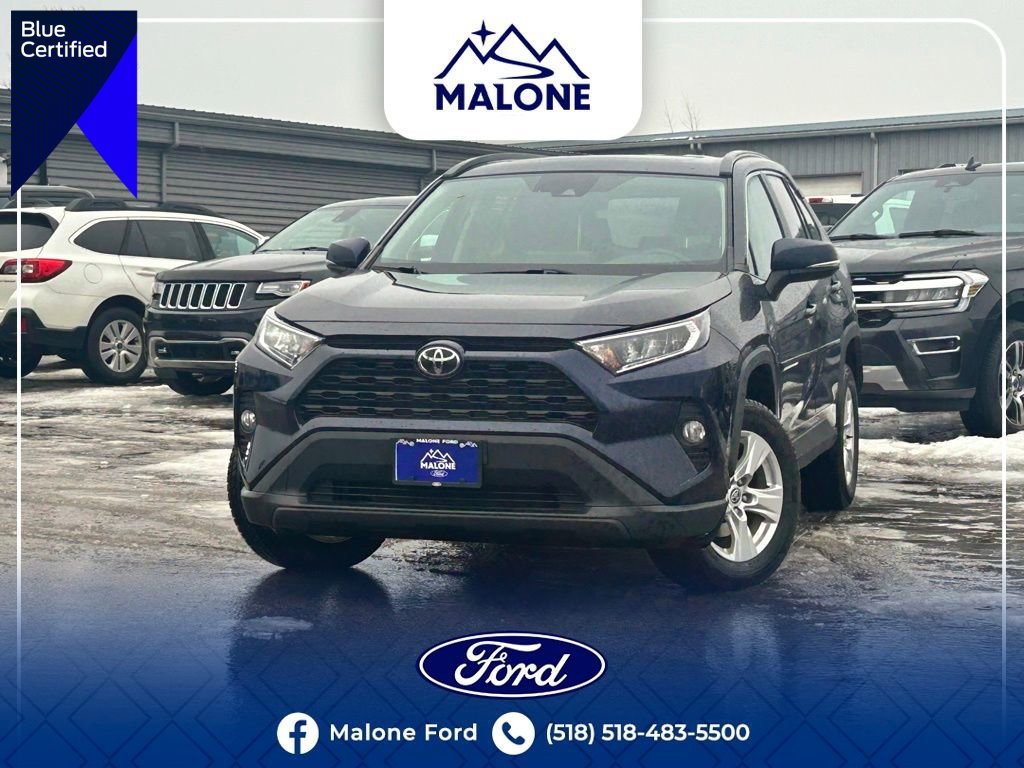 Used 2021 Toyota RAV4 XLE image 1