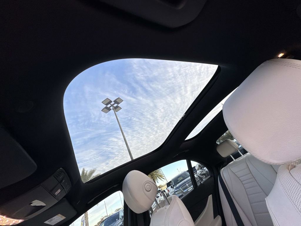 Used 2021 Mercedes-Benz E 350 Sedan image 28