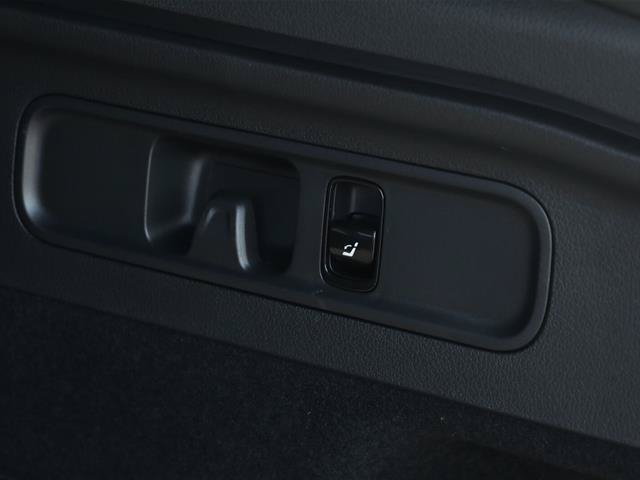 Used 2023 Mercedes-Benz GLC 300 4MATIC image 15