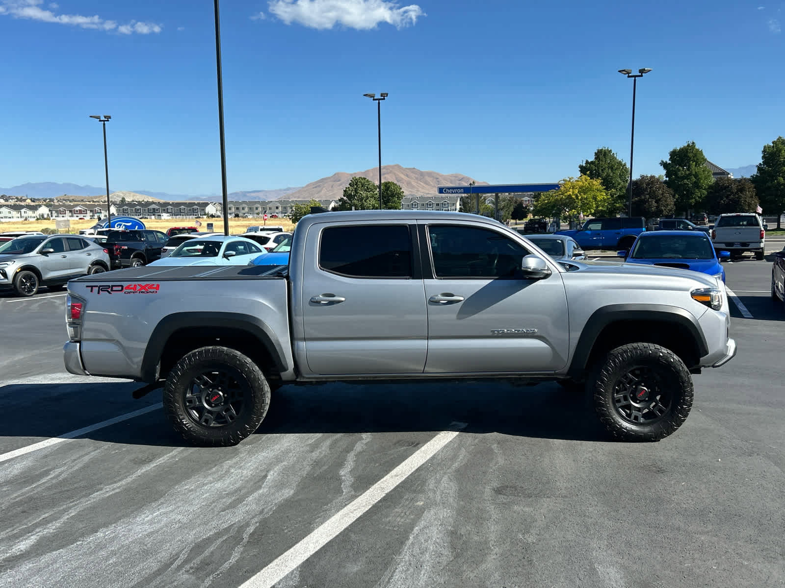 Used 2021 Toyota Tacoma TRD Off-Road image 11