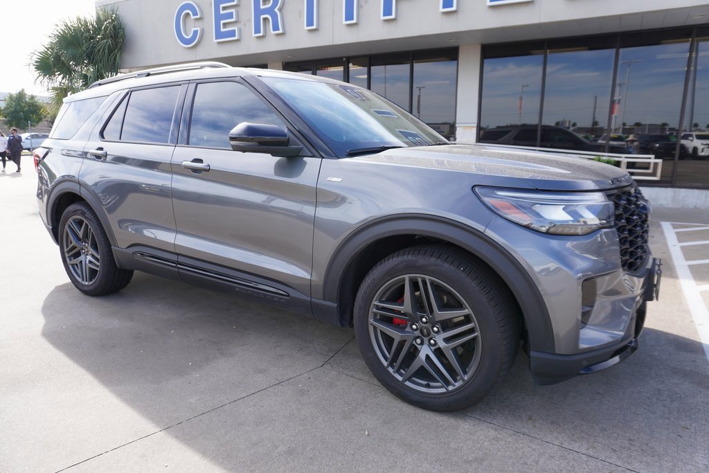 Certified 2025 Ford Explorer ST-Line w/ Premium Package