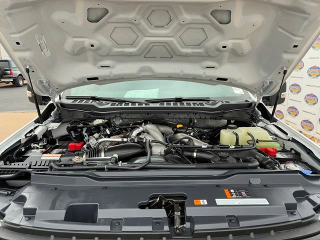 Certified 2025 Ford F250 Lariat w/ Black Appearance Package image 16