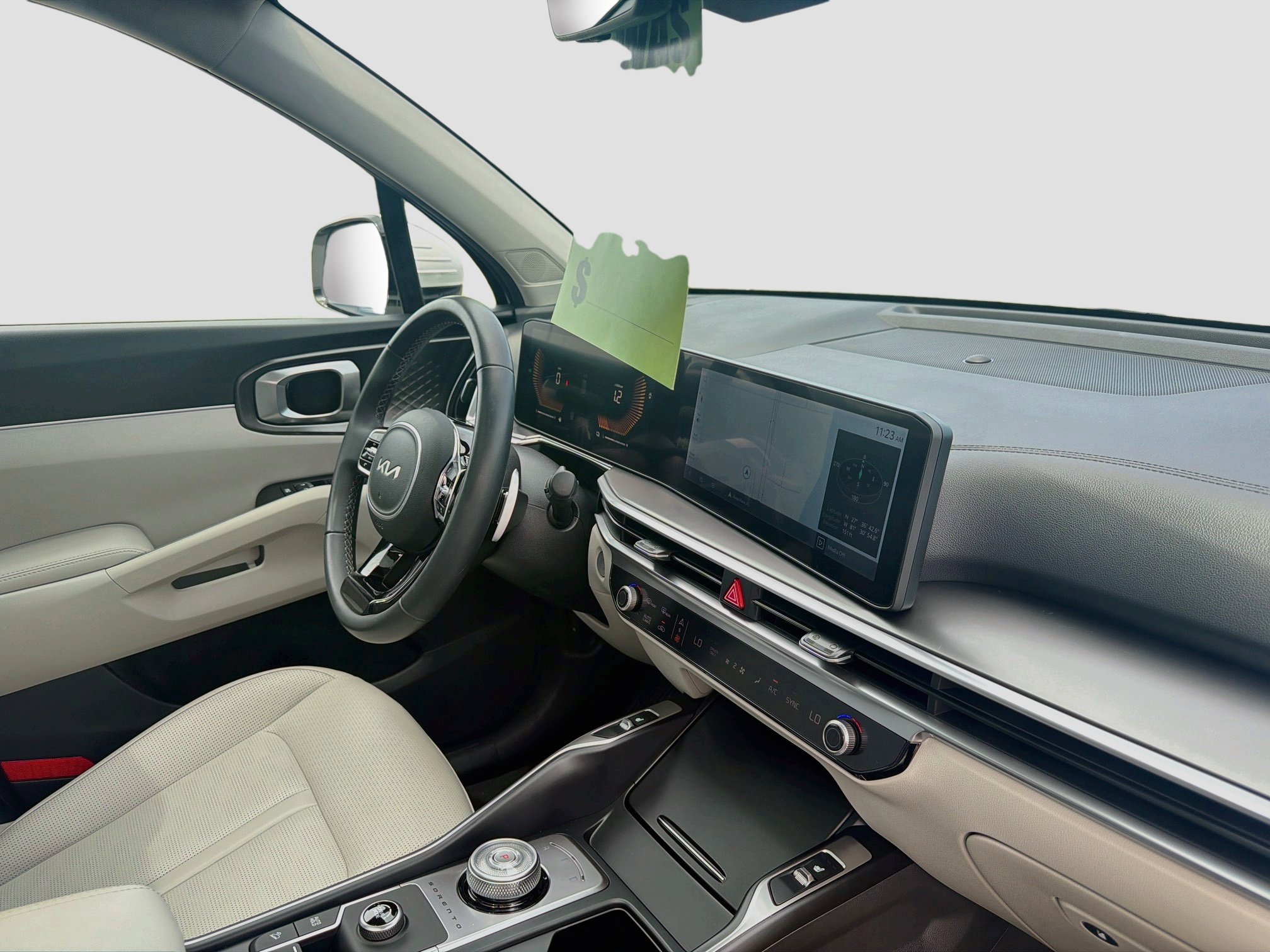 Used 2025 Kia Sorento EX w/ EX Panoramic Sunroof Package FWD image 30