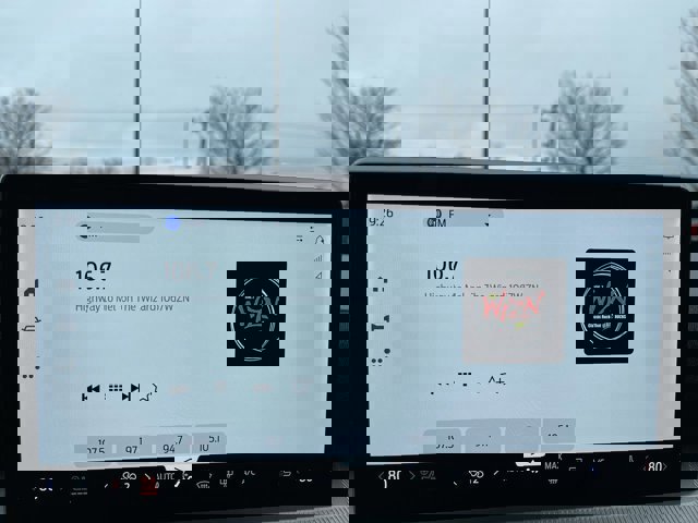 Certified 2025 Ford Explorer ST-Line w/ ST-Line Street Pack image 9