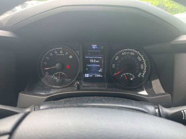 Used 2023 Toyota Tacoma SR AWD/4WD image 15