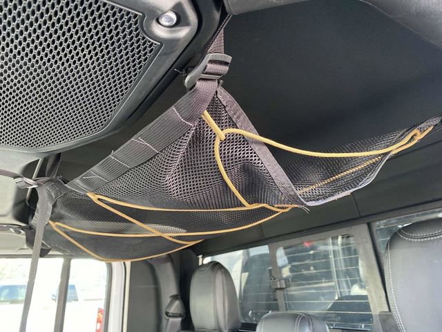 Used 2022 Jeep Gladiator Rubicon w/ Cold Weather Group image 17