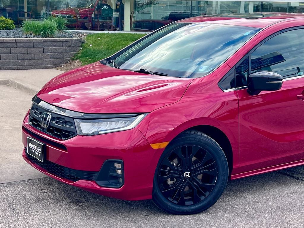 Used 2025 Honda Odyssey Sport-L image 2
