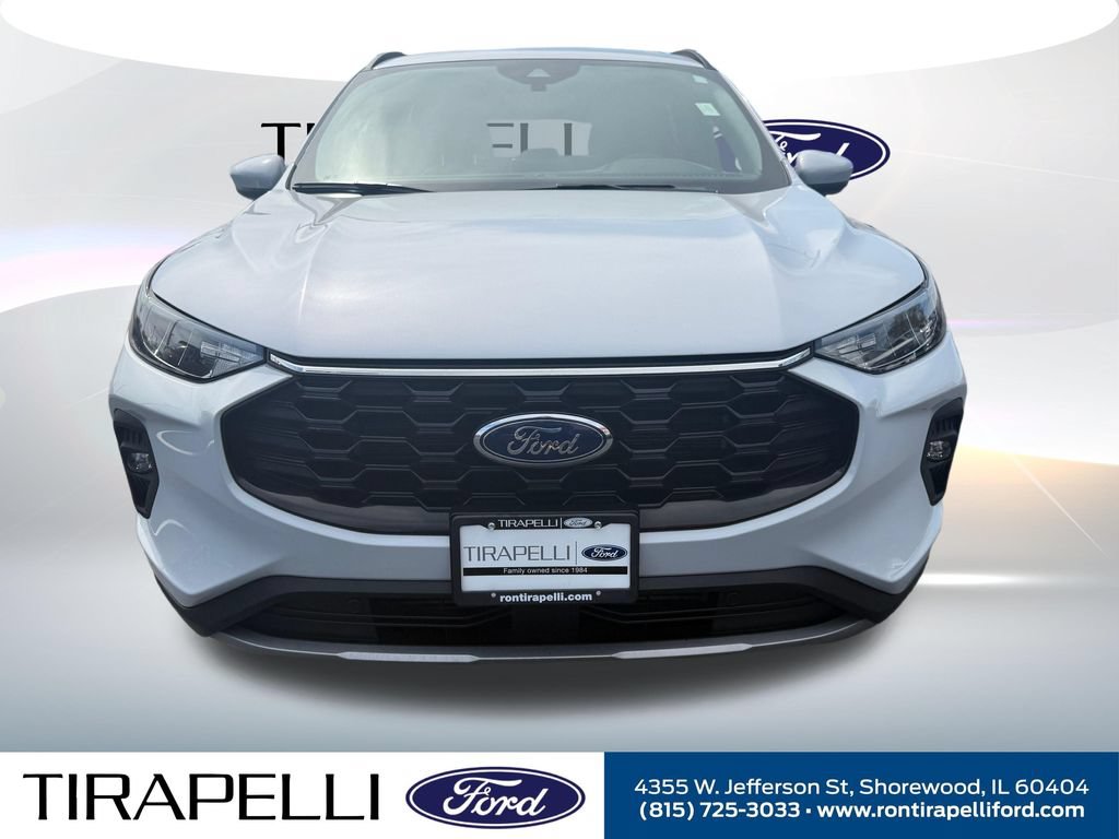 Certified 2025 Ford Escape ST-Line Select AWD/4WD image 7