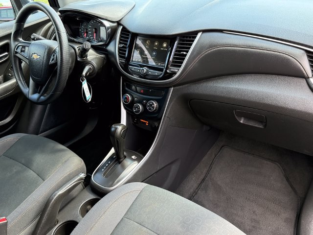 Used 2019 Chevrolet Trax LS w/ Tint and Cruise Package FWD image 21